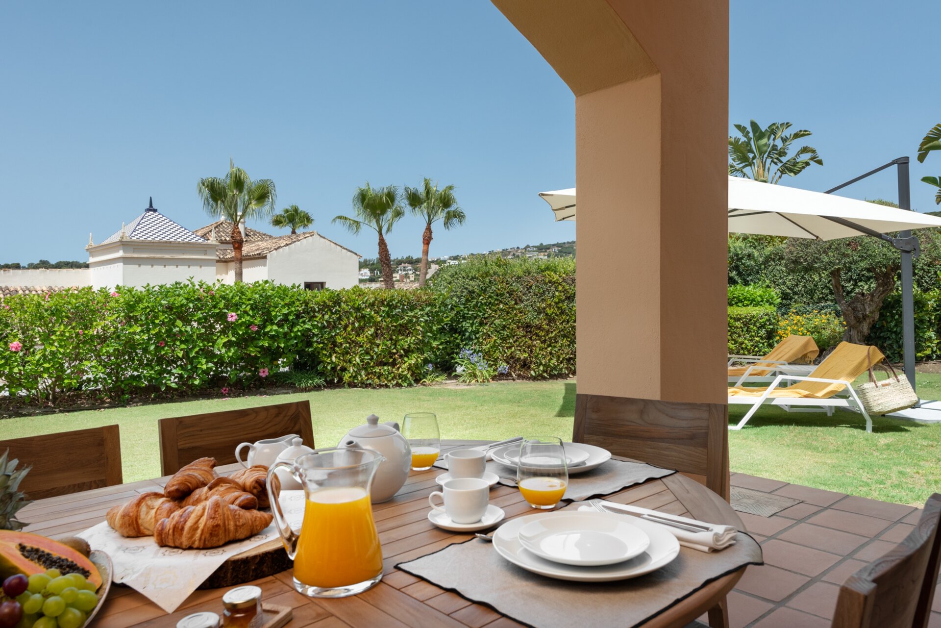 Exclusively designed Andalucian style cortijo 4 bedroom villa in the heart of Sotogrande