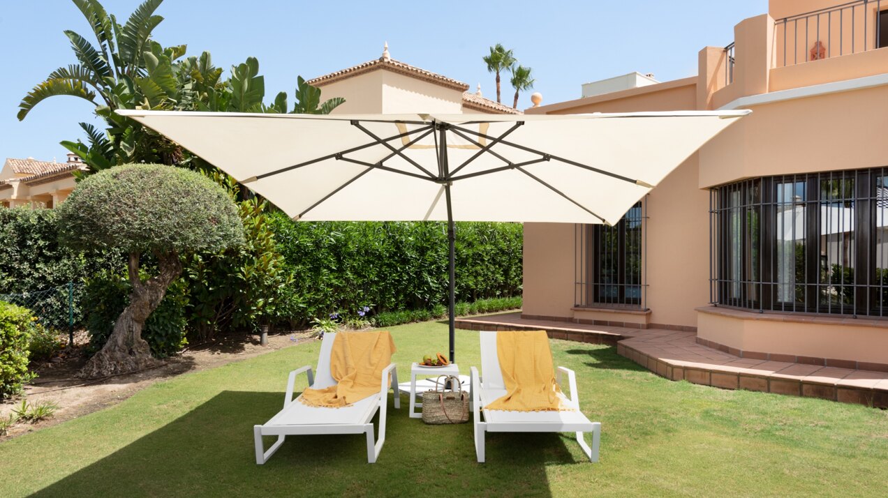 Exclusively designed Andalucian style cortijo 4 bedroom villa in the heart of Sotogrande