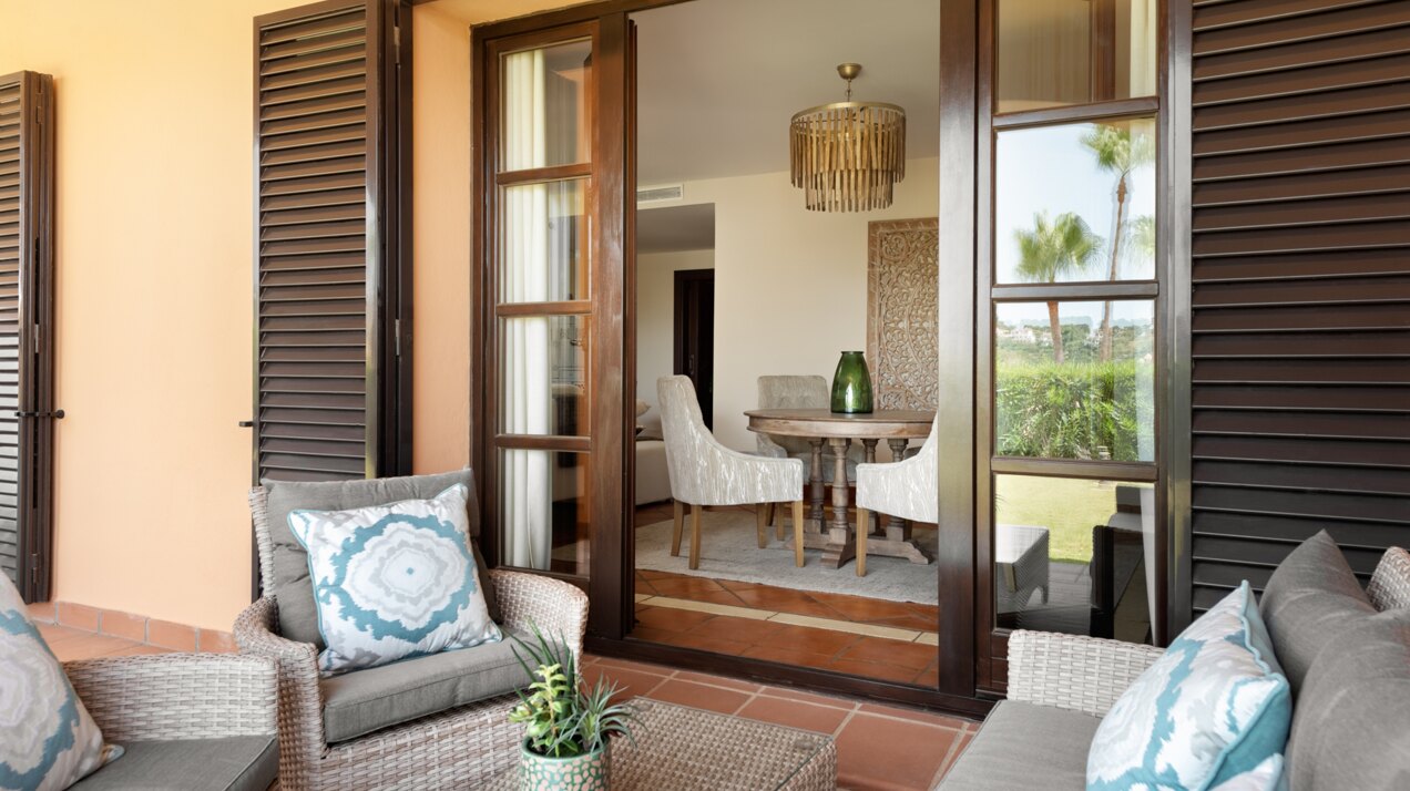 Exclusively designed Andalucian style cortijo 4 bedroom villa in the heart of Sotogrande