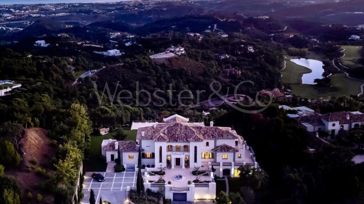 Villa Elegance - Grand Estate in La Zagaleta