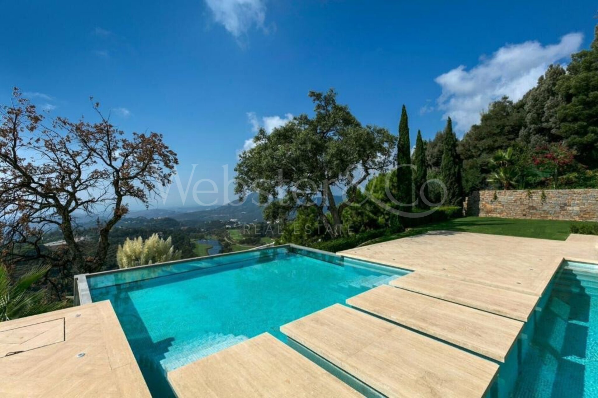 Villa Elegance - Grand Estate in La Zagaleta