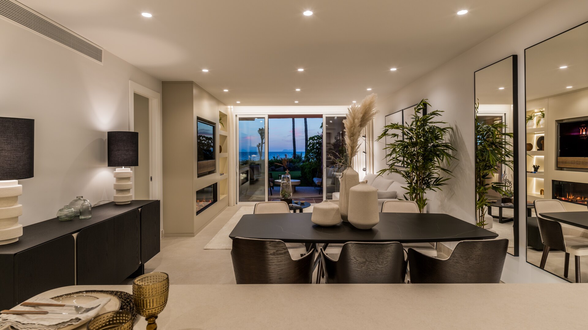 Ground Floor Apartment for sale in Cabo Bermejo, Estepona East