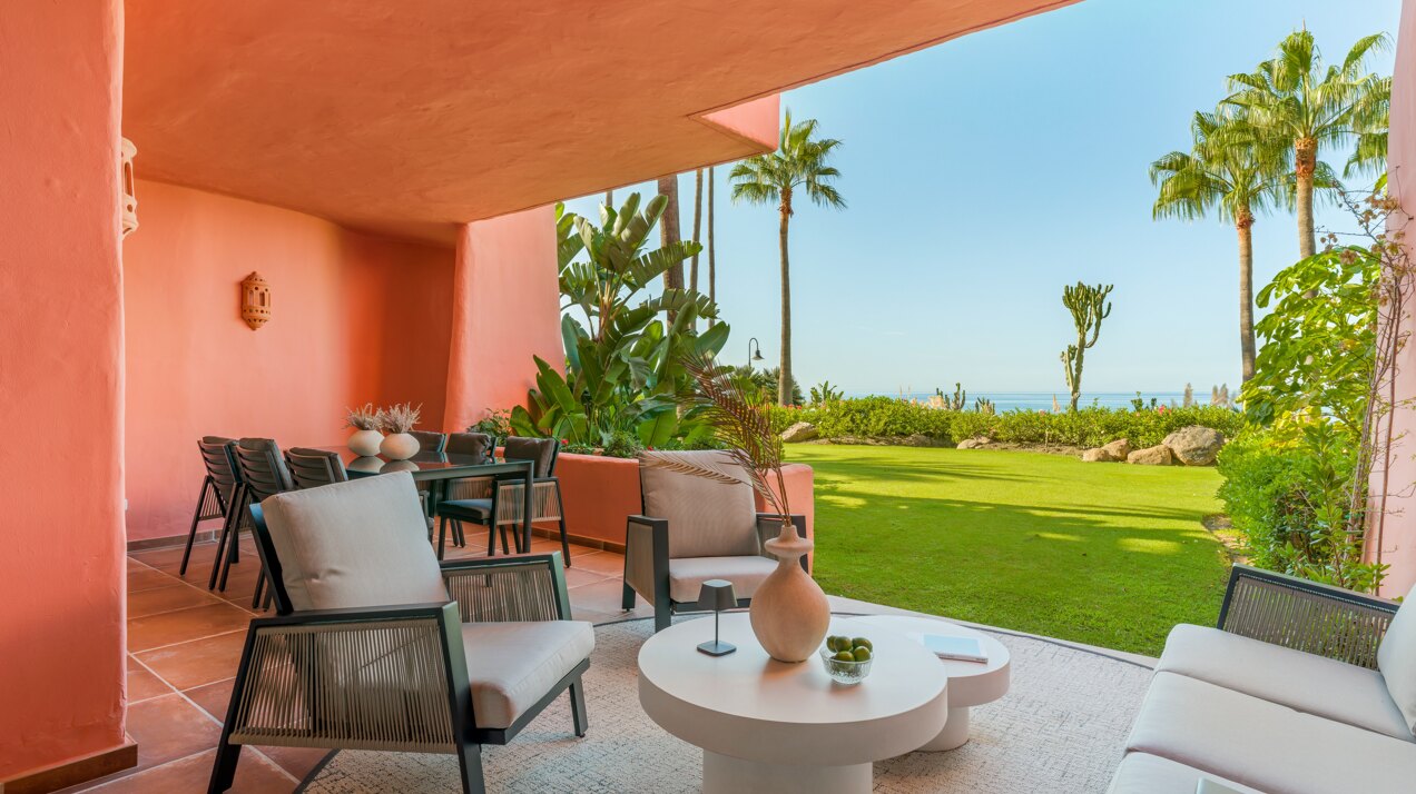 Ground Floor Apartment for sale in Cabo Bermejo, Estepona East