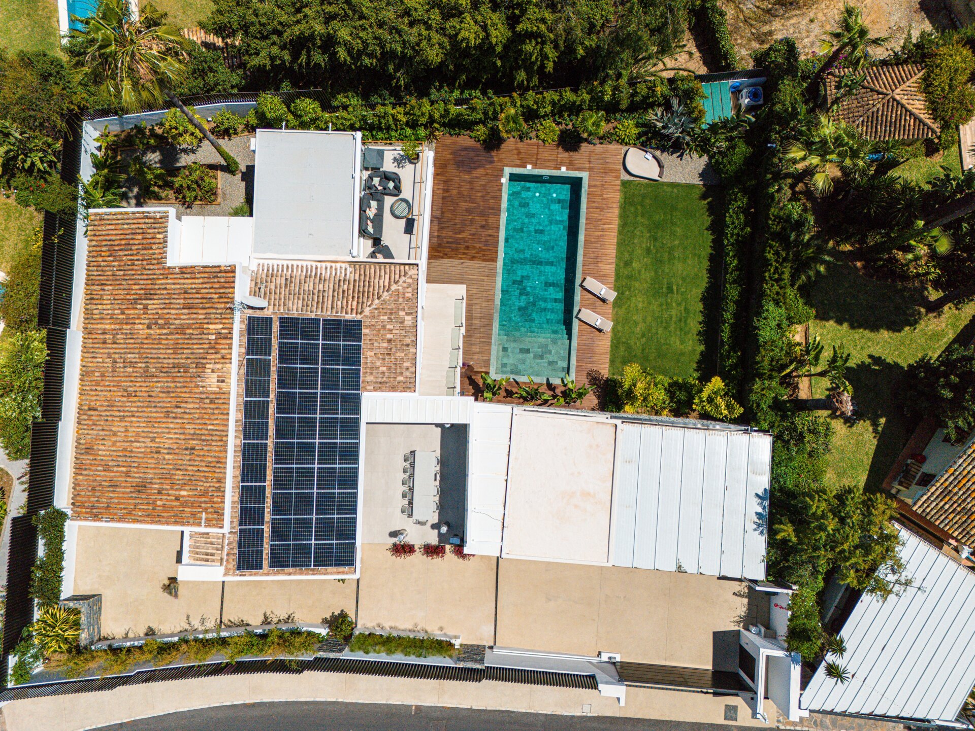 Impressive perfectly renovated villa exhibits exceptional style and charm in sought after El Rosario