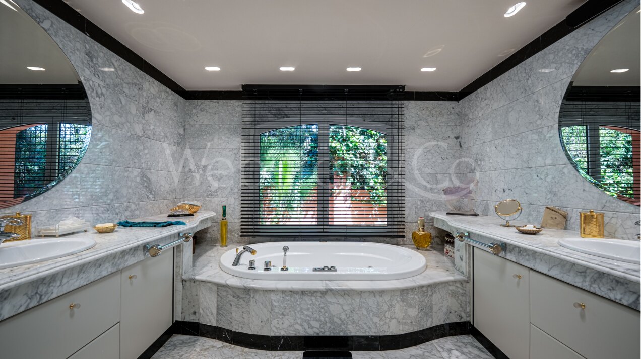 Villa Casares - Palatial Home in Nagüeles, Marbella