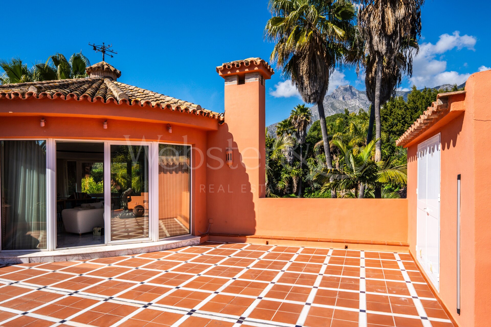 Villa Casares - Palatial Home in Nagüeles, Marbella
