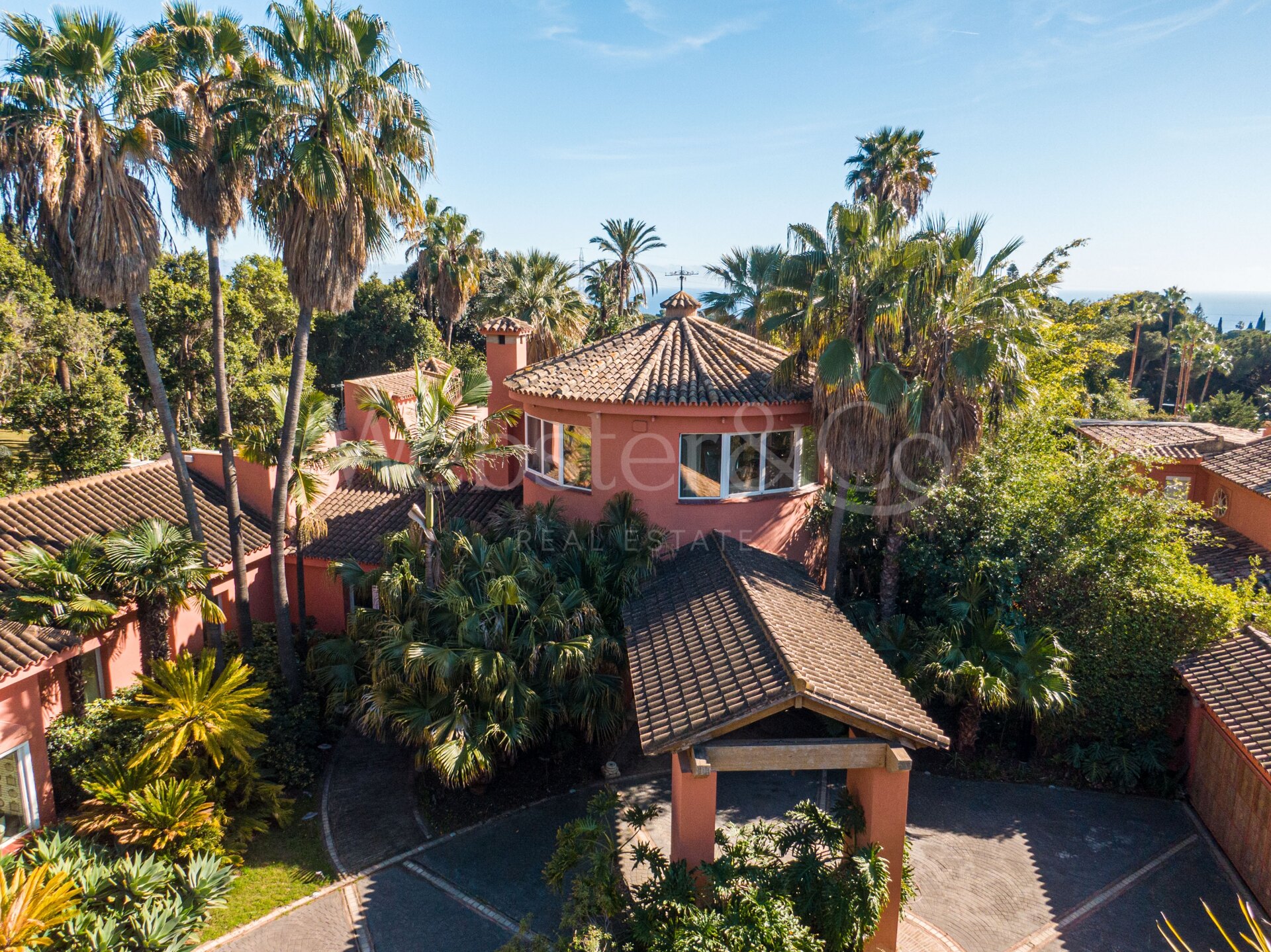 Villa Casares - Palatial Home in Nagüeles, Marbella