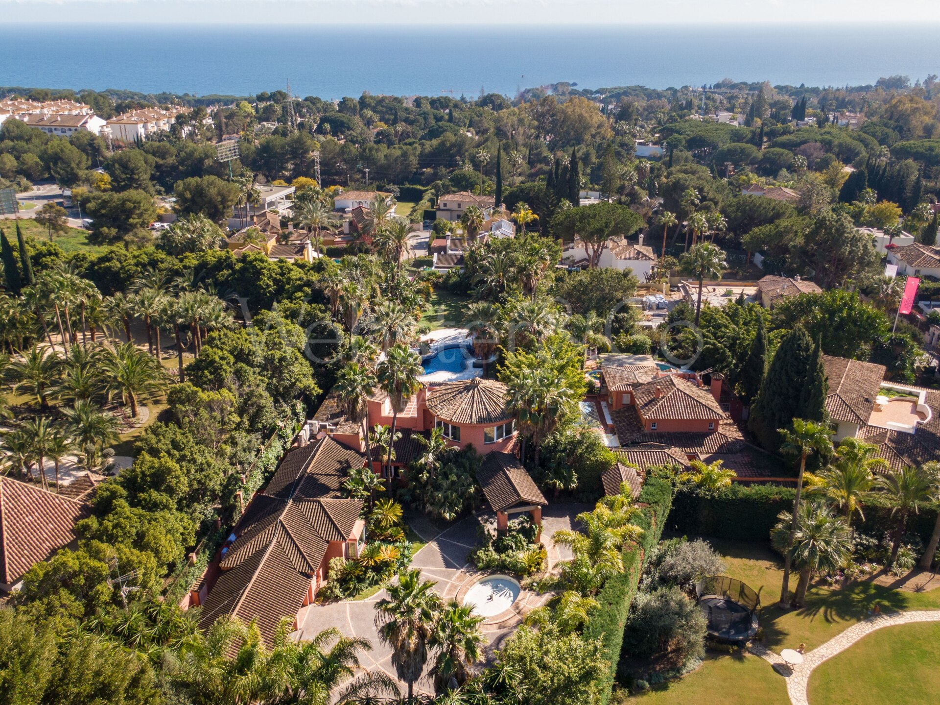 Villa Casares - Palatial Home in Nagüeles, Marbella