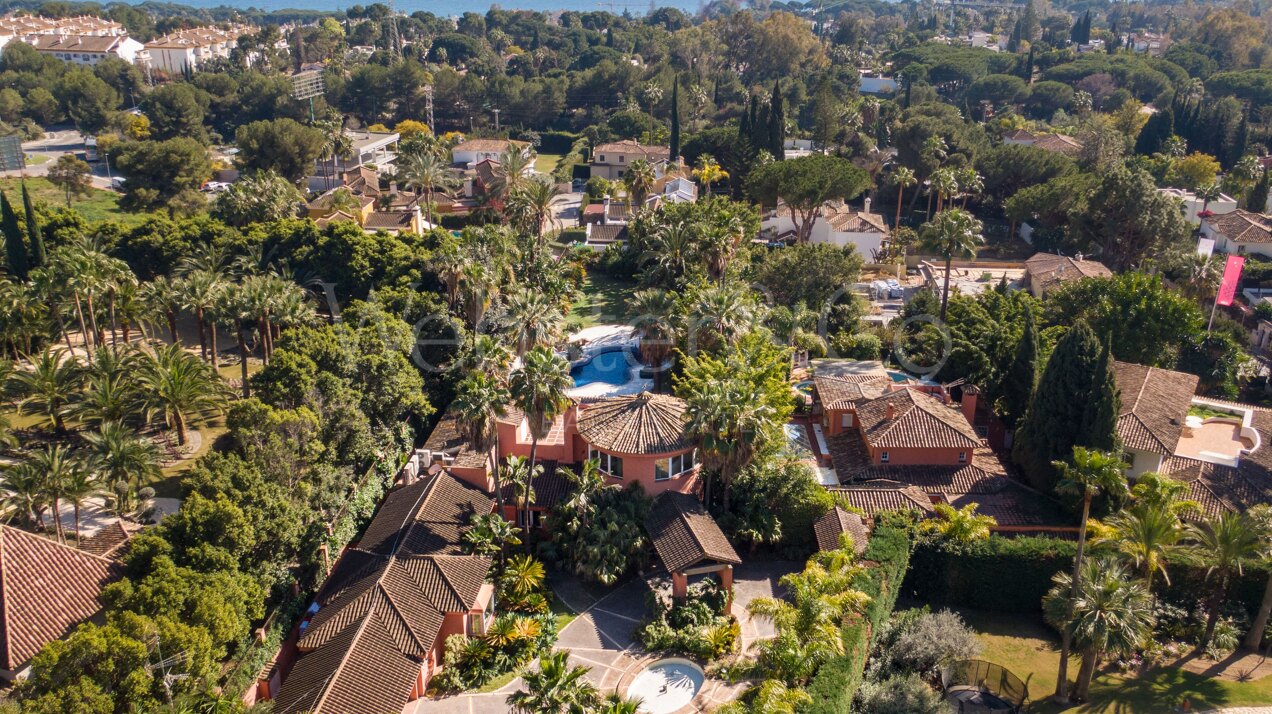 Villa Casares - Palatial Home in Nagüeles, Marbella