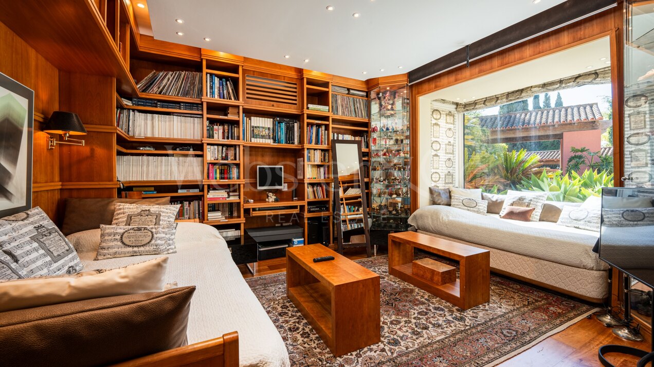 Villa Casares - Palatial Home in Nagüeles, Marbella