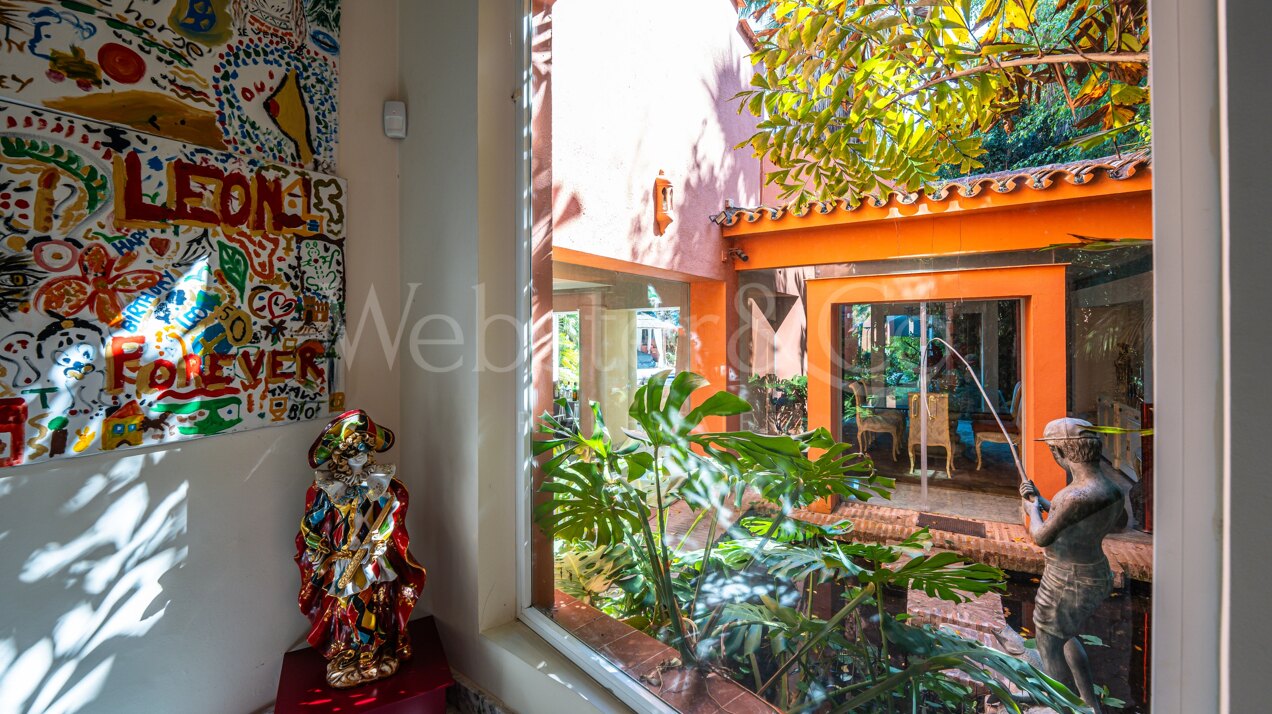 Villa Casares - Palatial Home in Nagüeles, Marbella