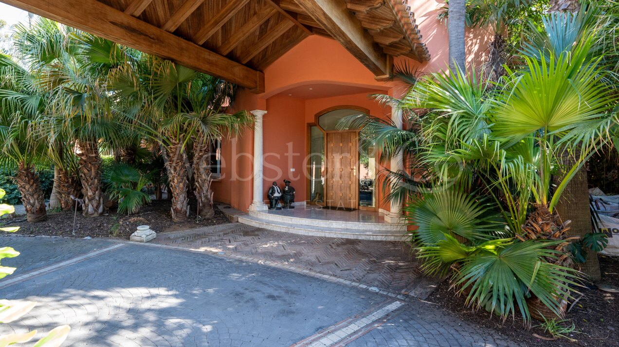 Villa Casares - Palatial Home in Nagüeles, Marbella