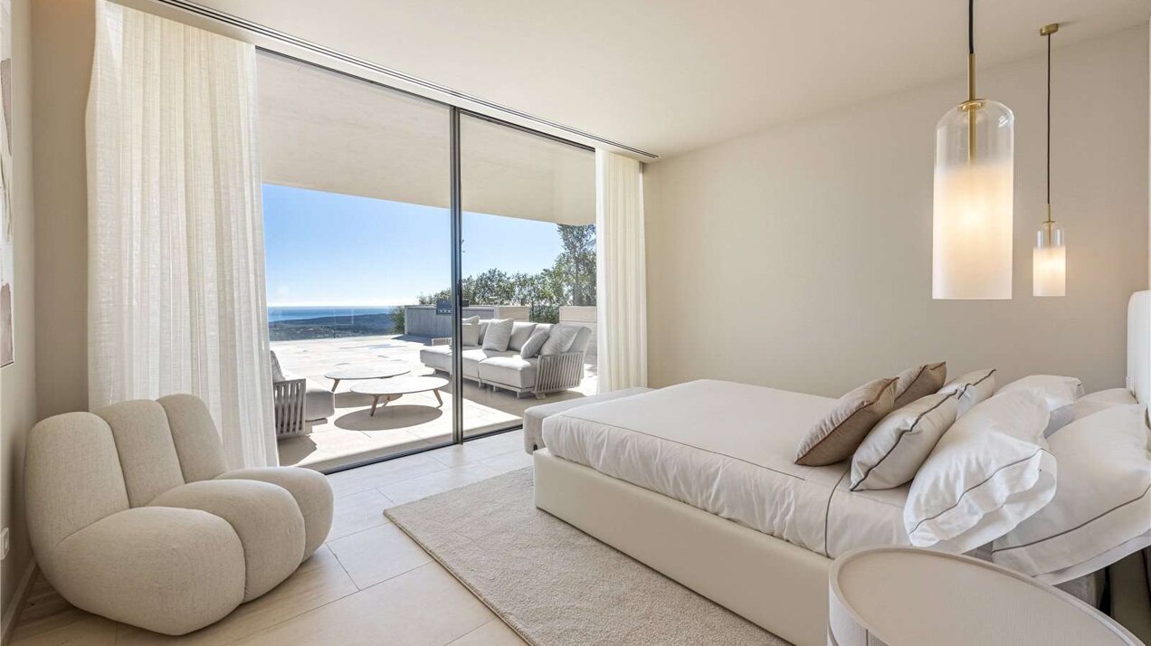 Ultra chic and modern residence flaunts 180º unparalleled views along southern Spanish coastline