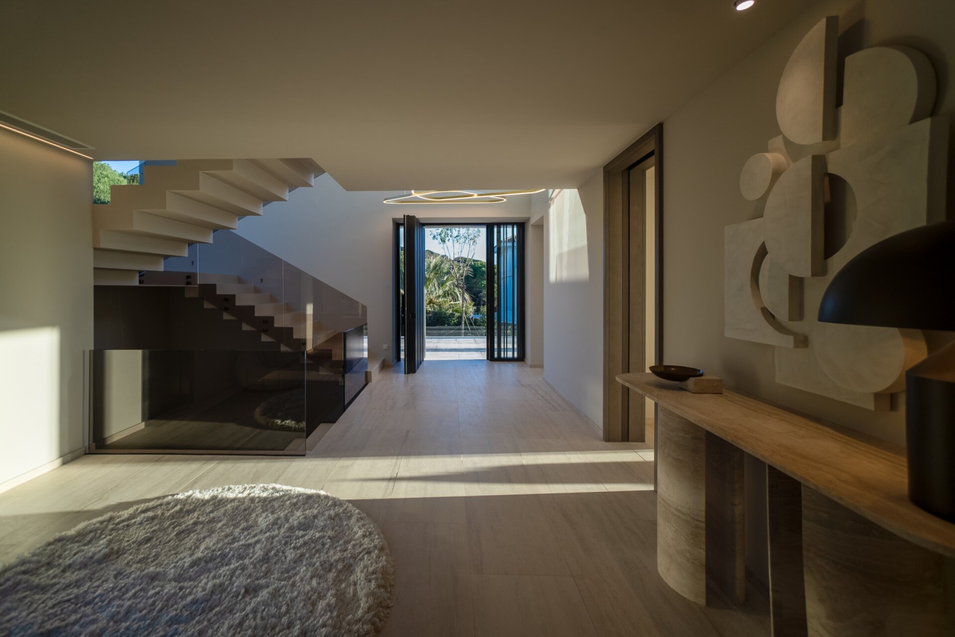 Ultra chic and modern residence flaunts 180º unparalleled views along southern Spanish coastline