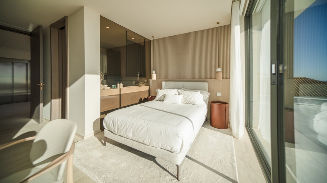 Ultra chic and modern residence flaunts 180º unparalleled views along southern Spanish coastline