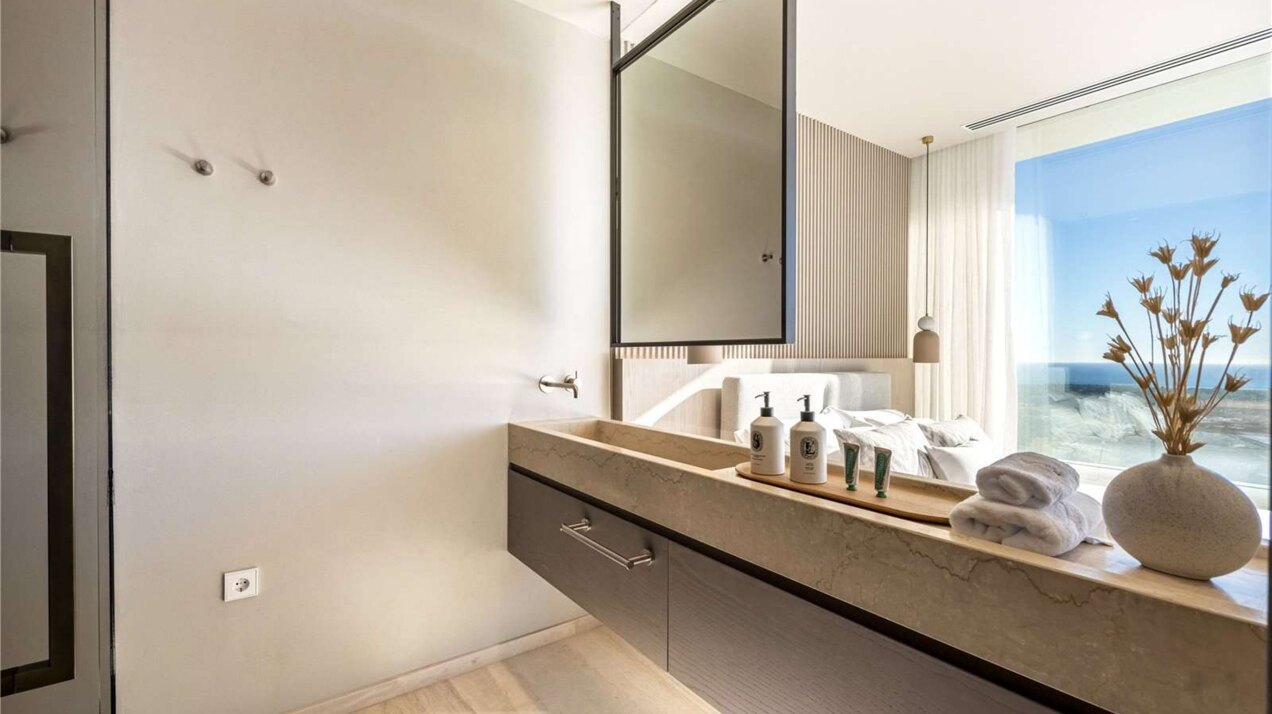Ultra chic and modern residence flaunts 180º unparalleled views along southern Spanish coastline