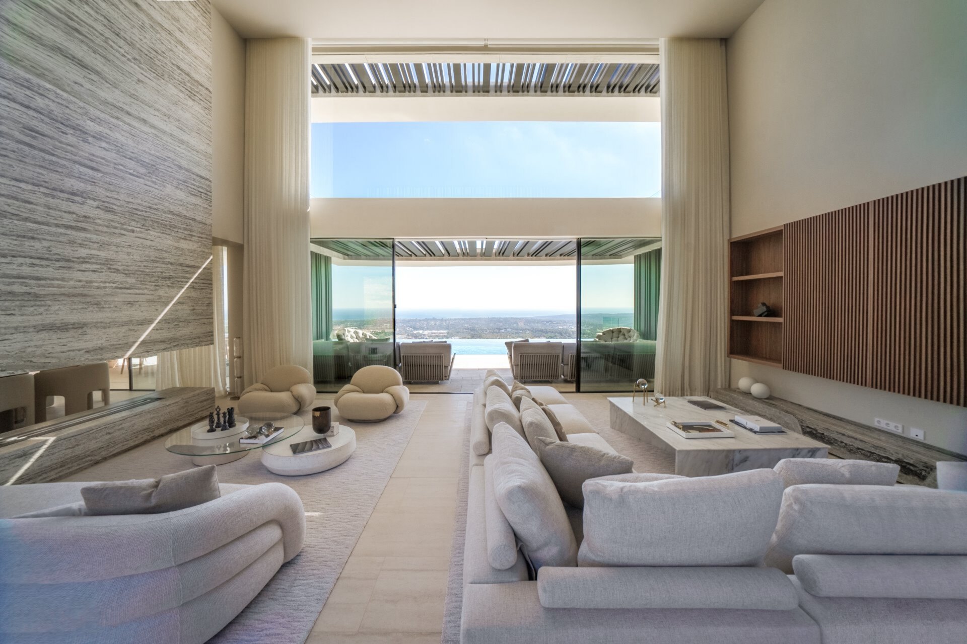 Ultra chic and modern residence flaunts 180º unparalleled views along southern Spanish coastline