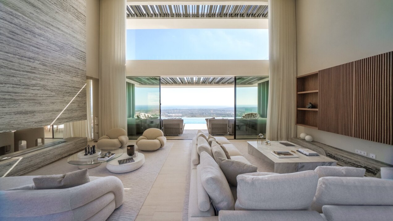 Ultra chic and modern residence flaunts 180º unparalleled views along southern Spanish coastline