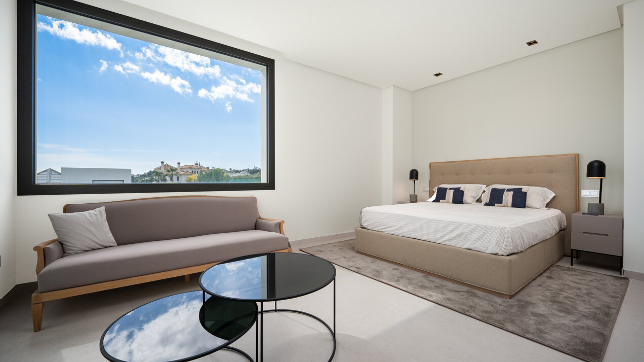 Outstanding new villa sits high above La Quinta, showcasing 360º sea and mountain views