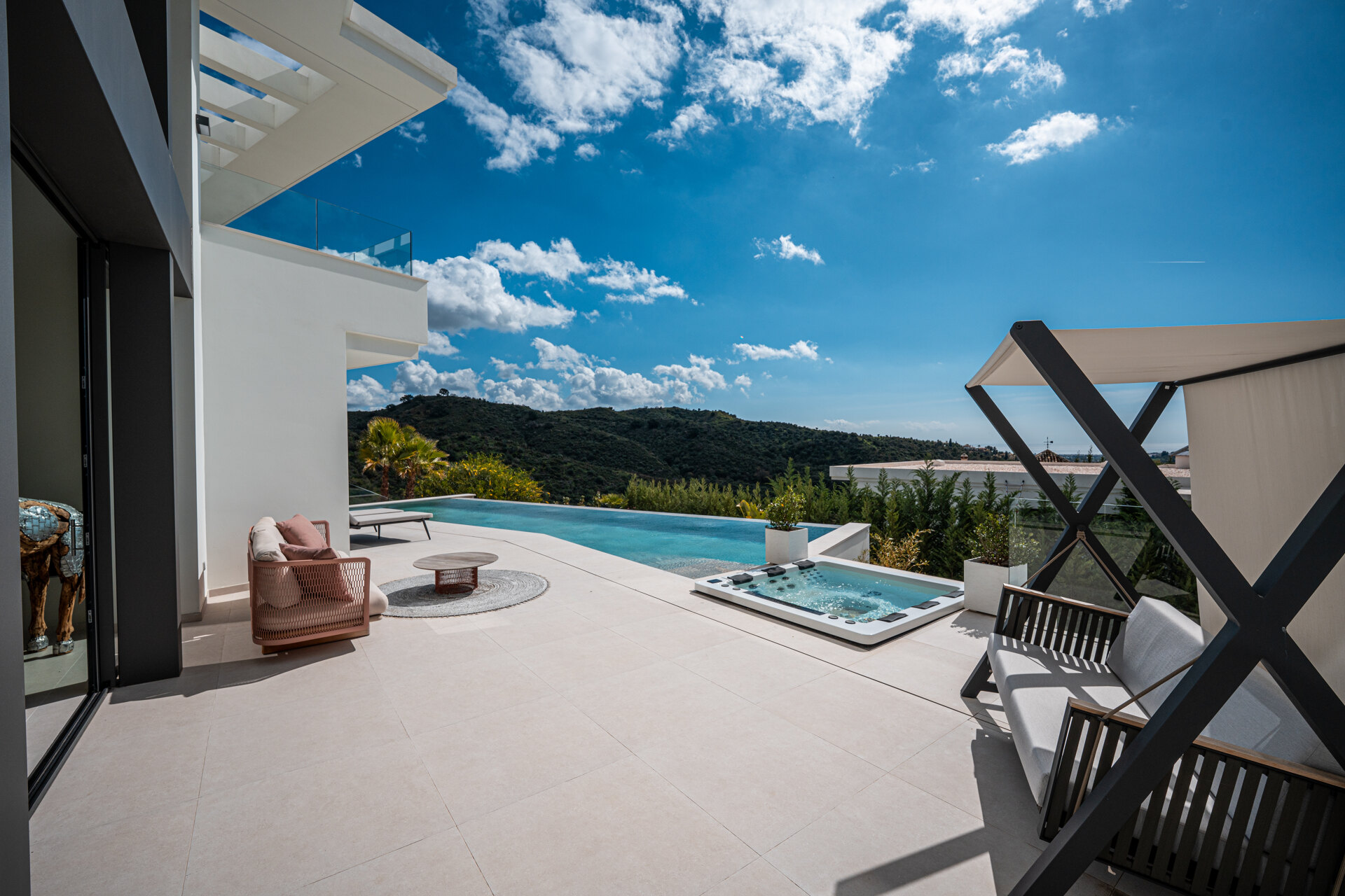 Outstanding new villa sits high above La Quinta, showcasing 360º sea and mountain views
