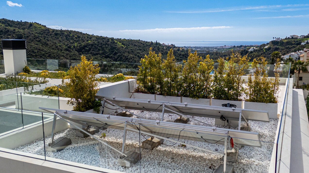Outstanding new villa sits high above La Quinta, showcasing 360º sea and mountain views