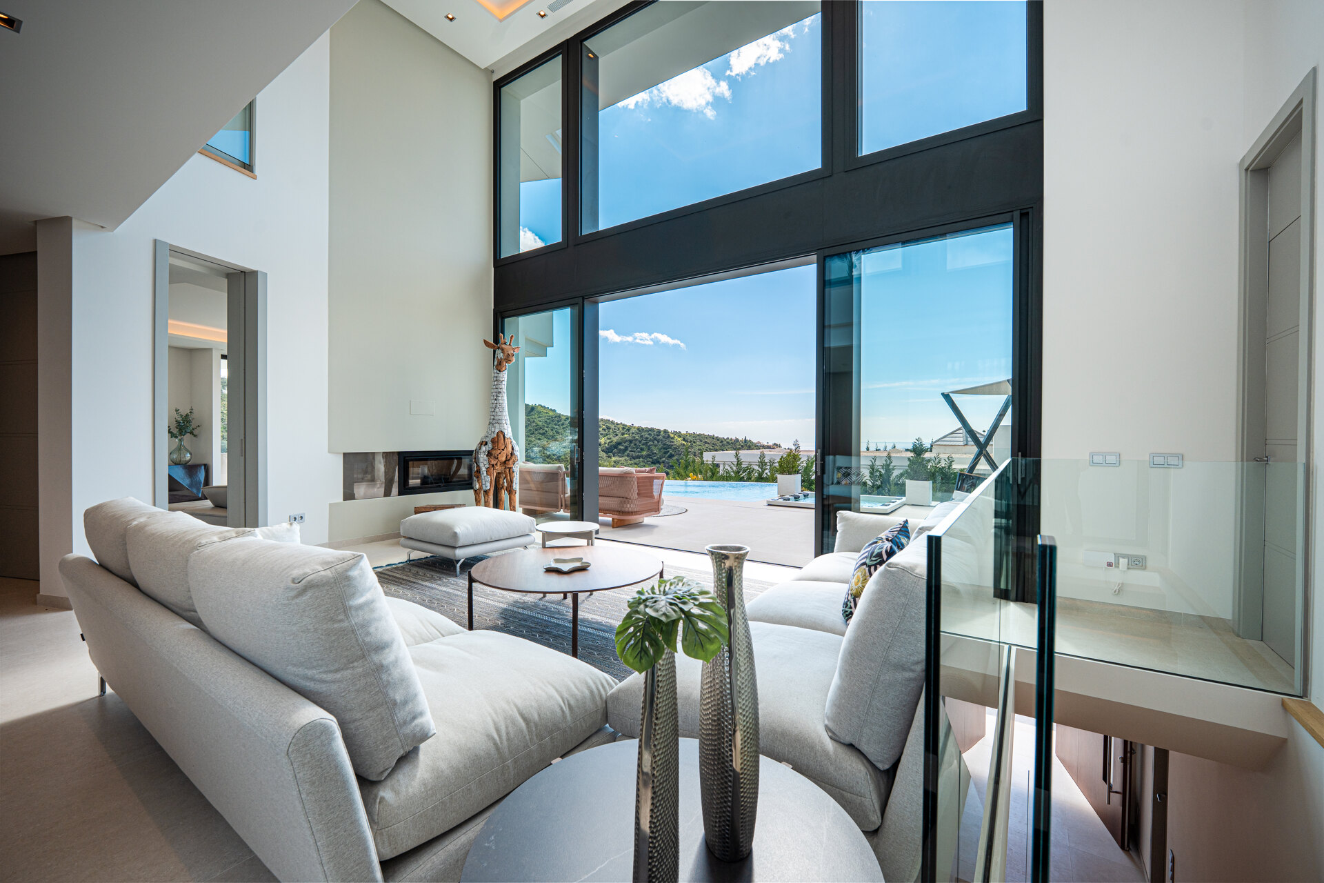 Outstanding new villa sits high above La Quinta, showcasing 360º sea and mountain views