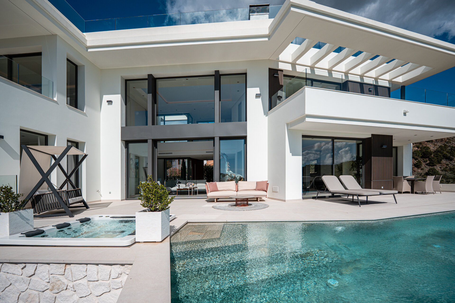 Outstanding new villa sits high above La Quinta, showcasing 360º sea and mountain views