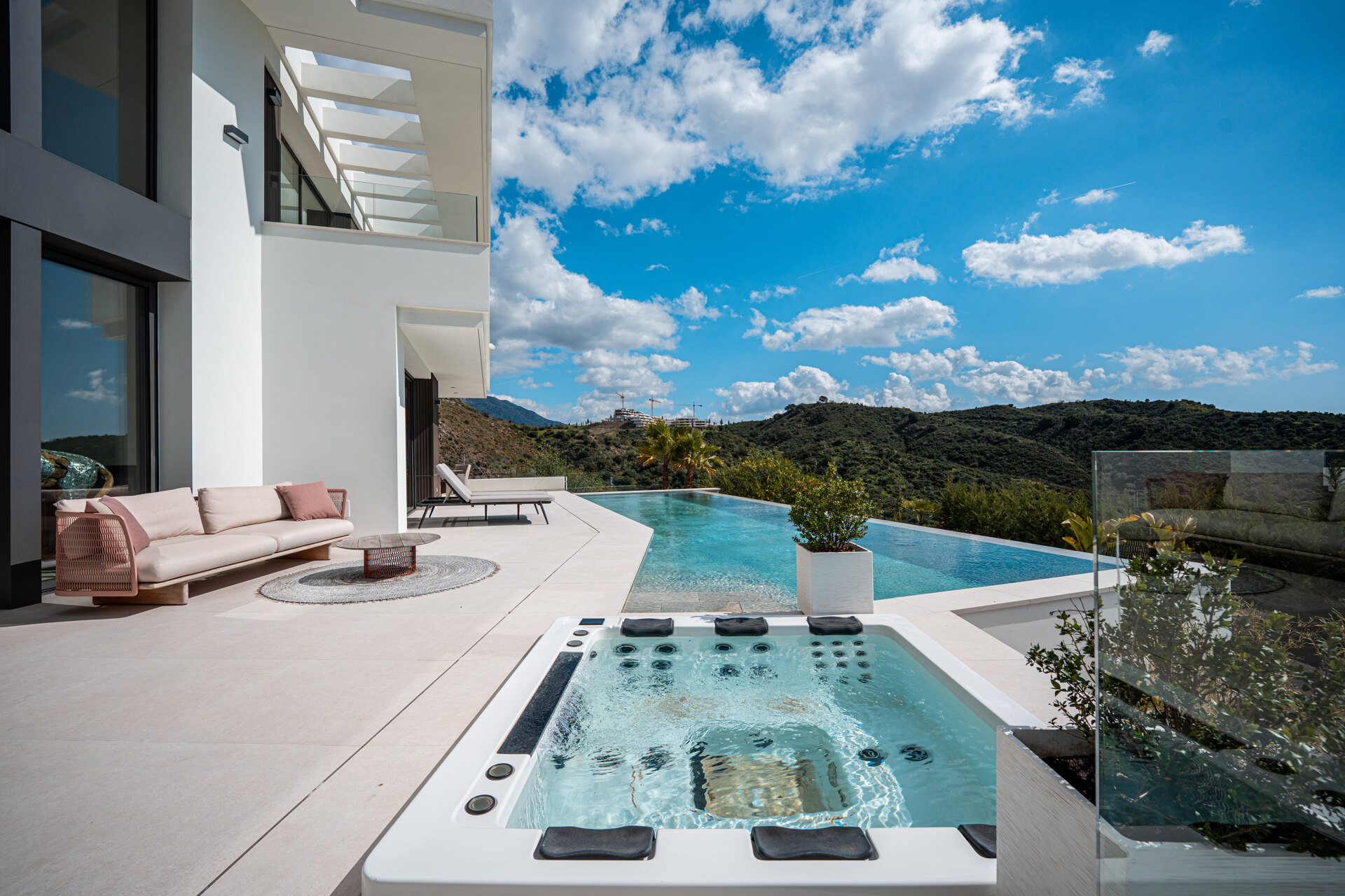 Outstanding new villa sits high above La Quinta, showcasing 360º sea and mountain views