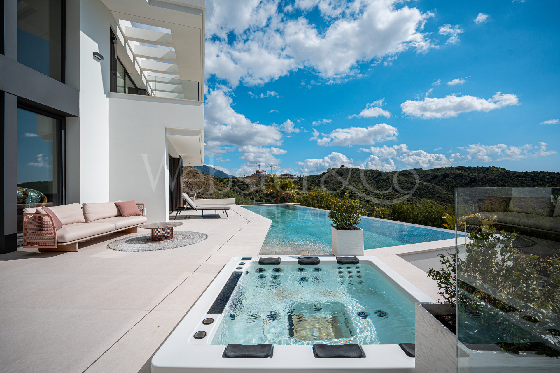 Lomas 10 – Villa Exclusiva en Lomas de La Quinta