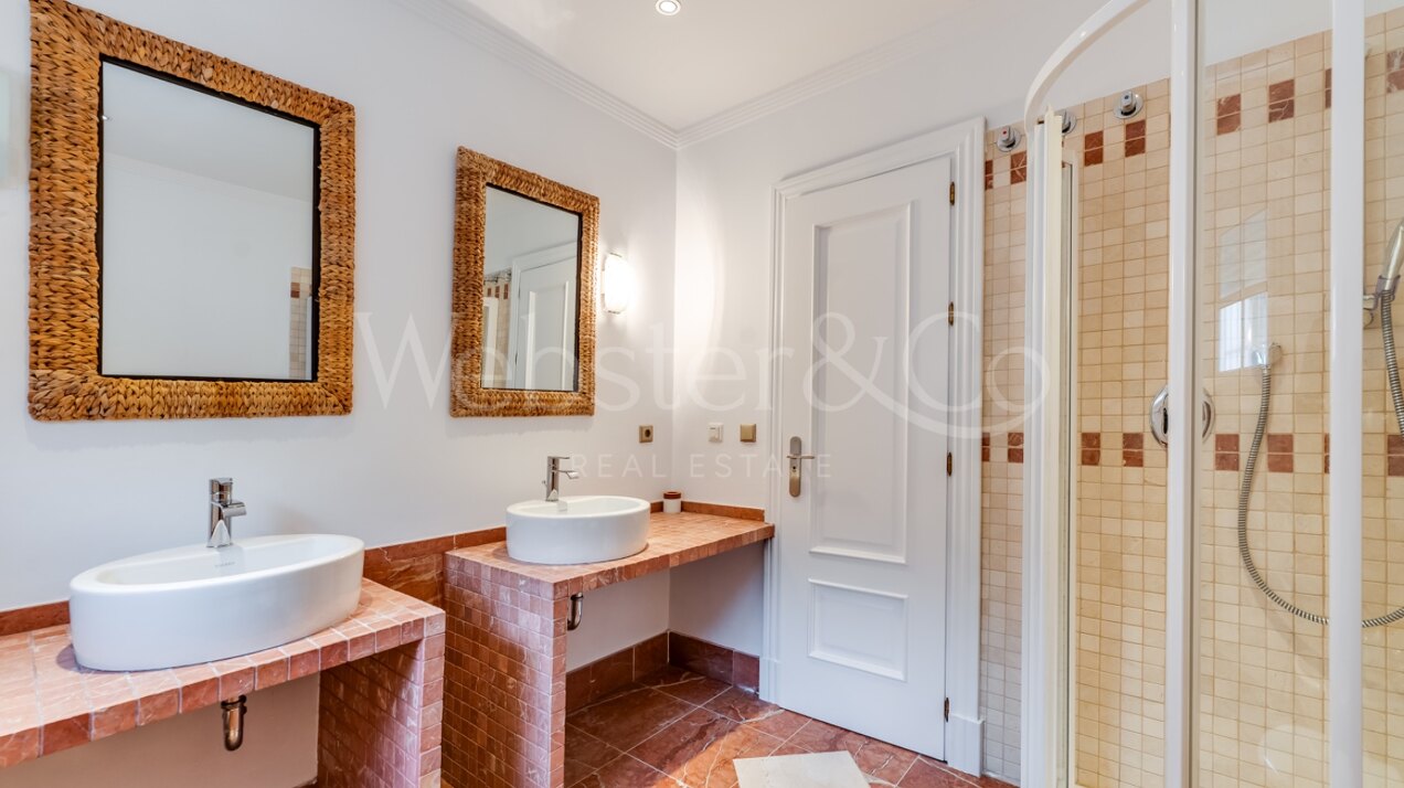 Villa Pozuelo - Superiority in Río Real Golf