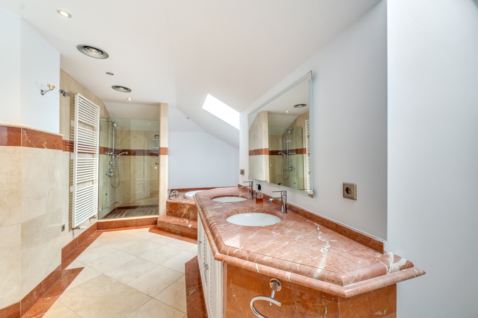 Stunning family villa with panoramic coastline views can be found in sought after area of Marbella