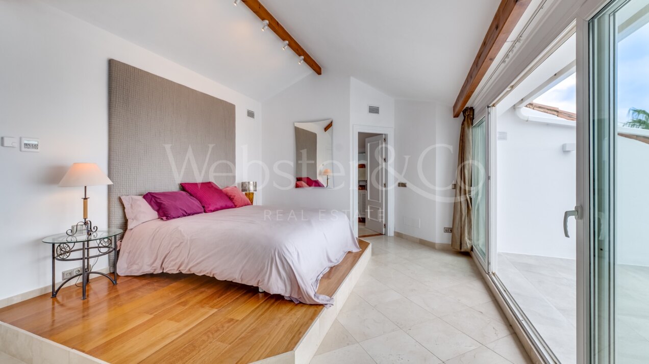 Villa Pozuelo - Superiority in Río Real Golf