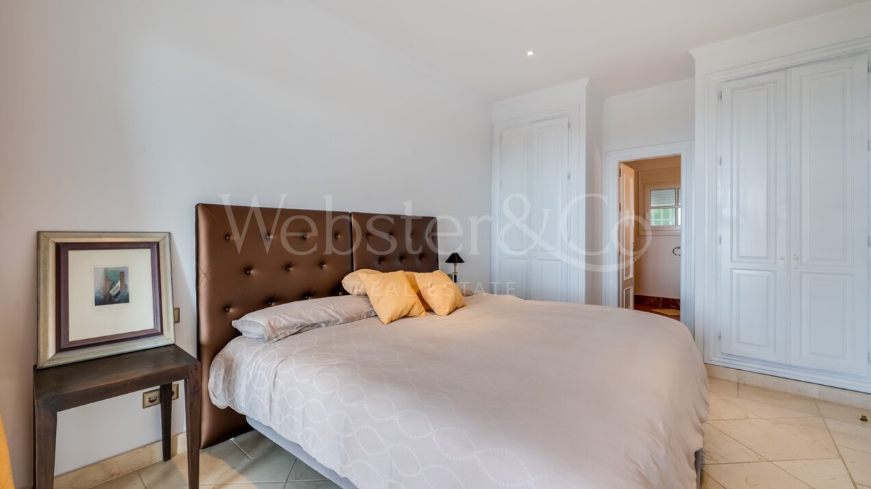 Villa Pozuelo - Superiority in Río Real Golf