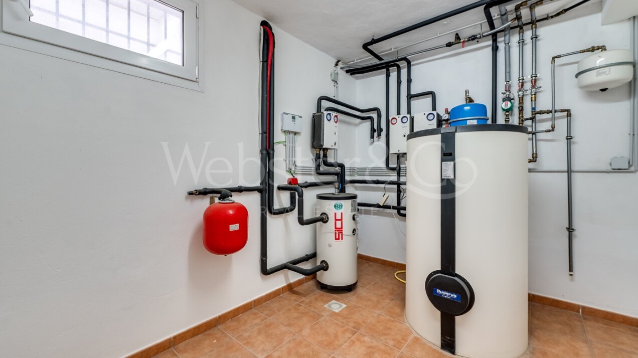 Villa Pozuelo - Superiority in Río Real Golf