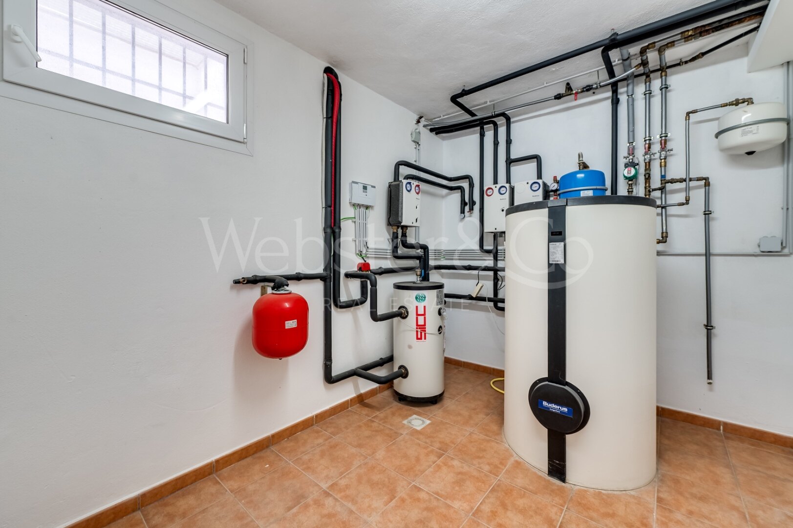 Villa Pozuelo – Exclusividad en Río Real Golf