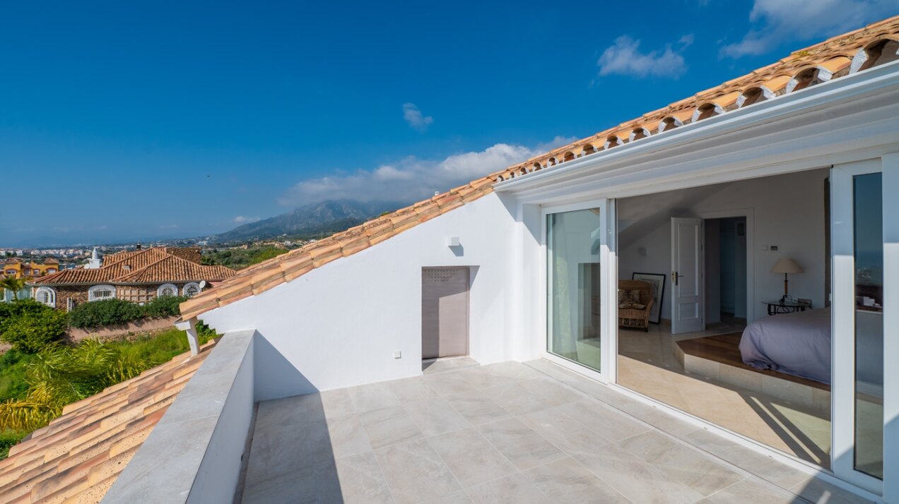 Stunning family villa with panoramic coastline views can be found in sought after area of Marbella