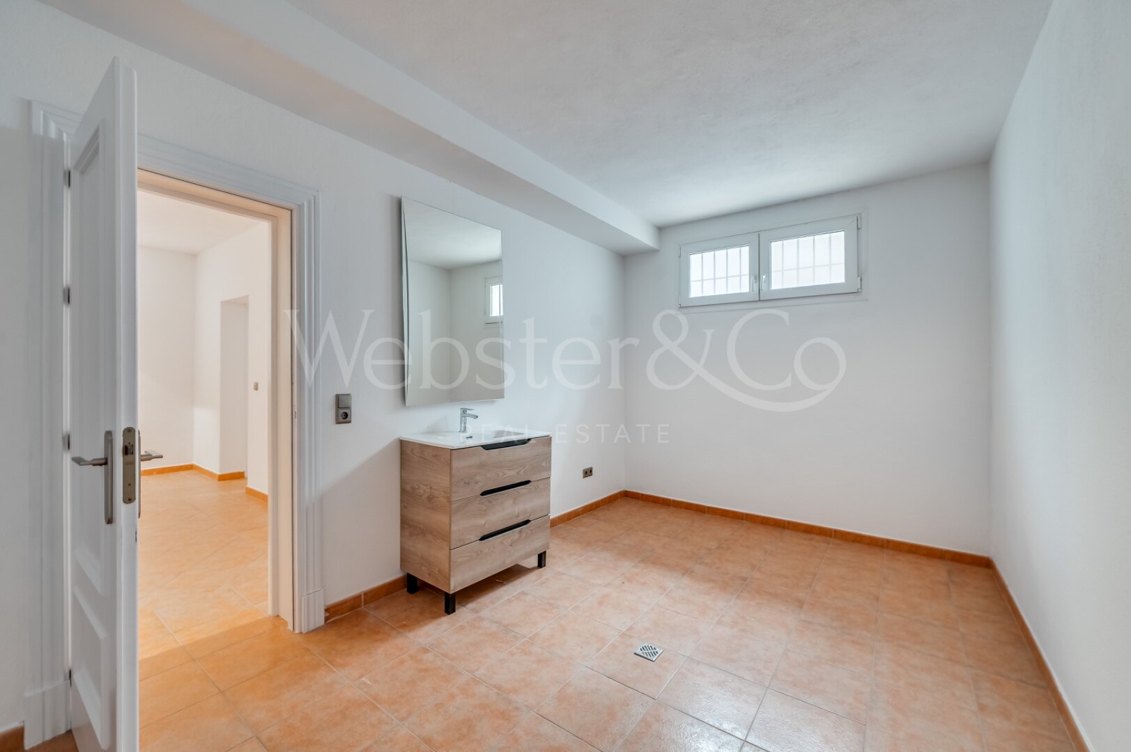 Villa Pozuelo – Exclusividad en Río Real Golf