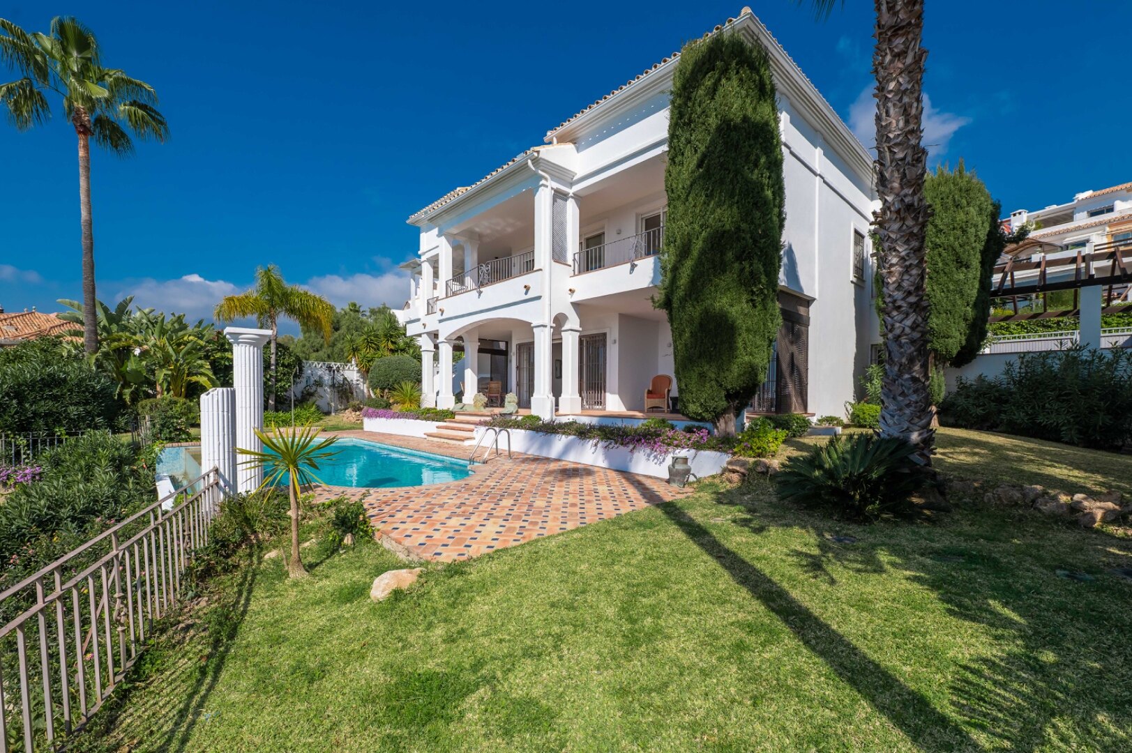 Stunning family villa with panoramic coastline views can be found in sought after area of Marbella