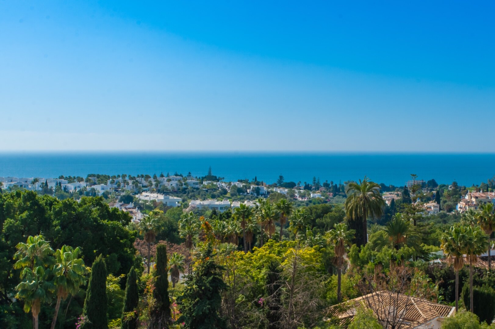 Stunning family villa with panoramic coastline views can be found in sought after area of Marbella