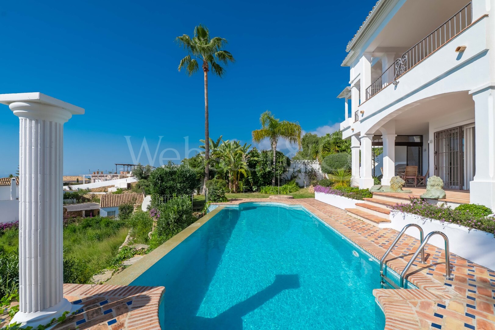 Villa Pozuelo – Exclusividad en Río Real Golf