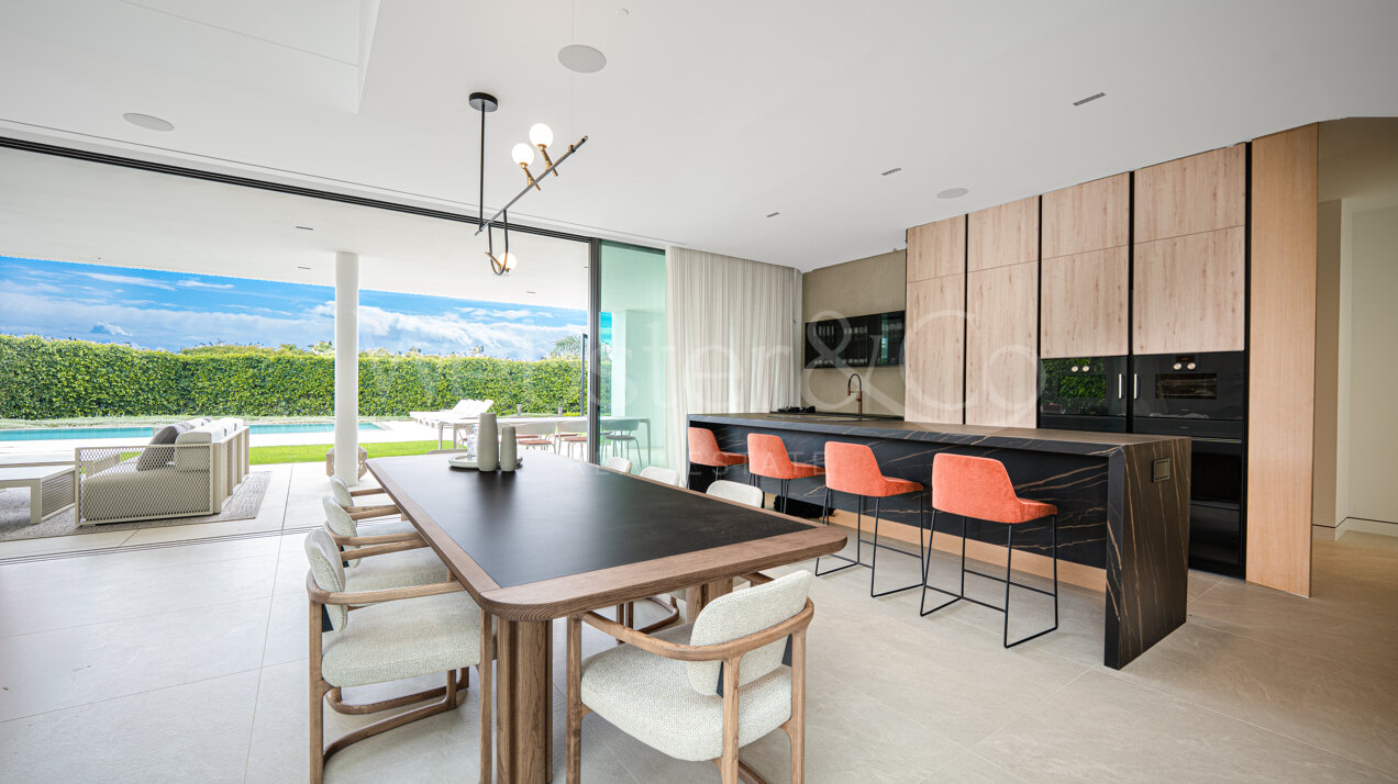 Villa Zero - Modern Luxury on the Golden Mile