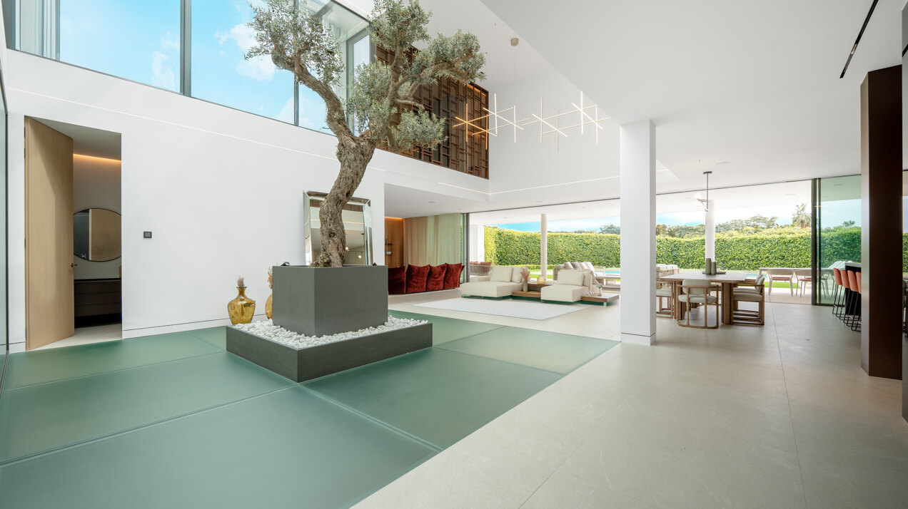 Sublimely elegant, modernistic 5 bed villa on the Golden Mile is perfect for those with impeccable style