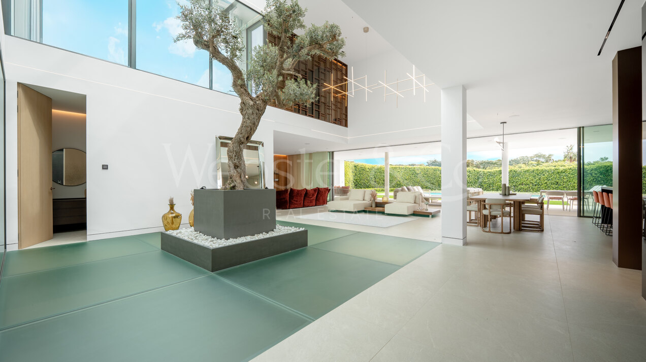 Villa Zero - Modern Luxury on the Golden Mile