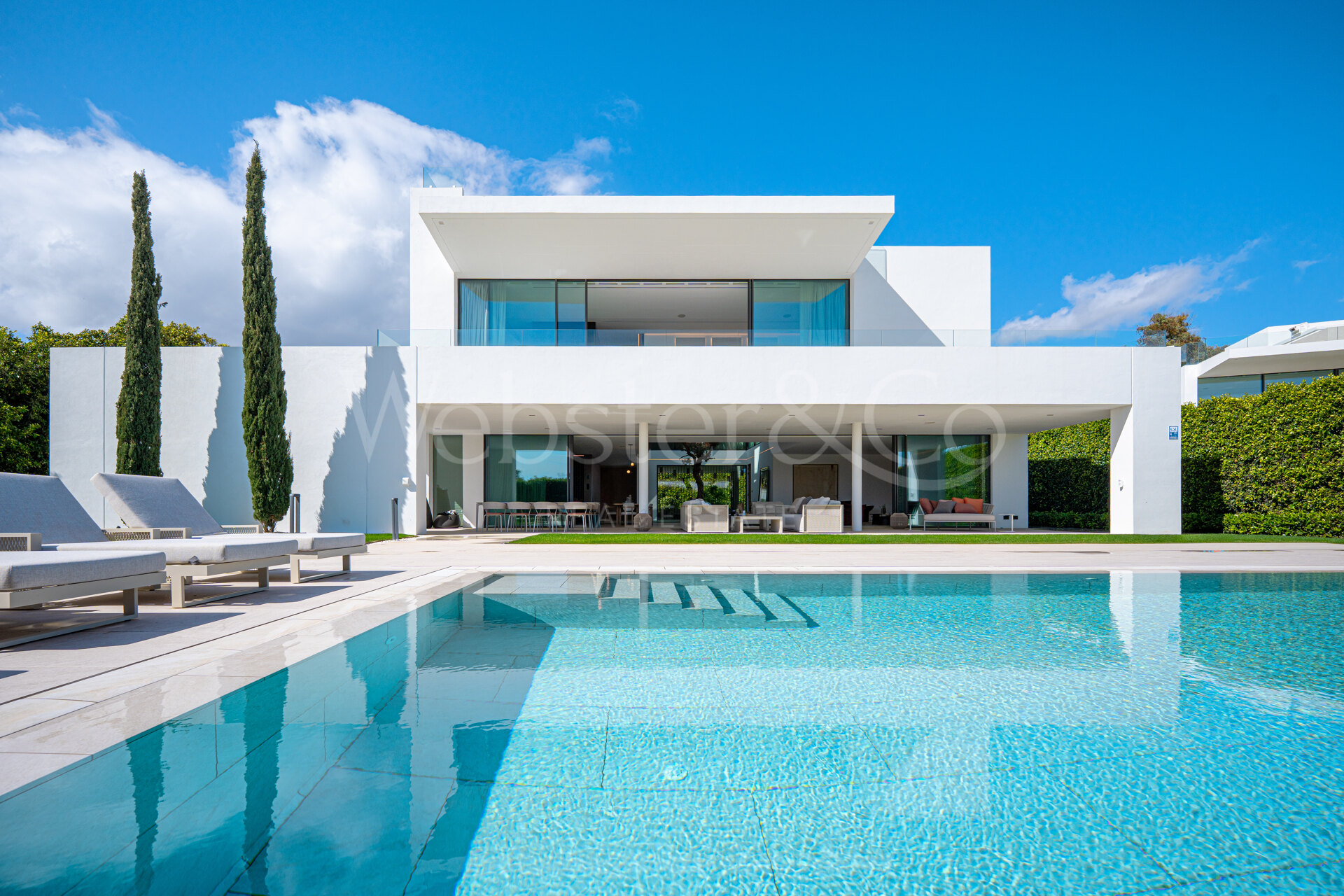 Villa Zero – Lujo moderno en la Milla de Oro