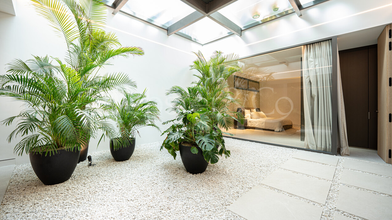 Villa Zero - Modern Luxury on the Golden Mile