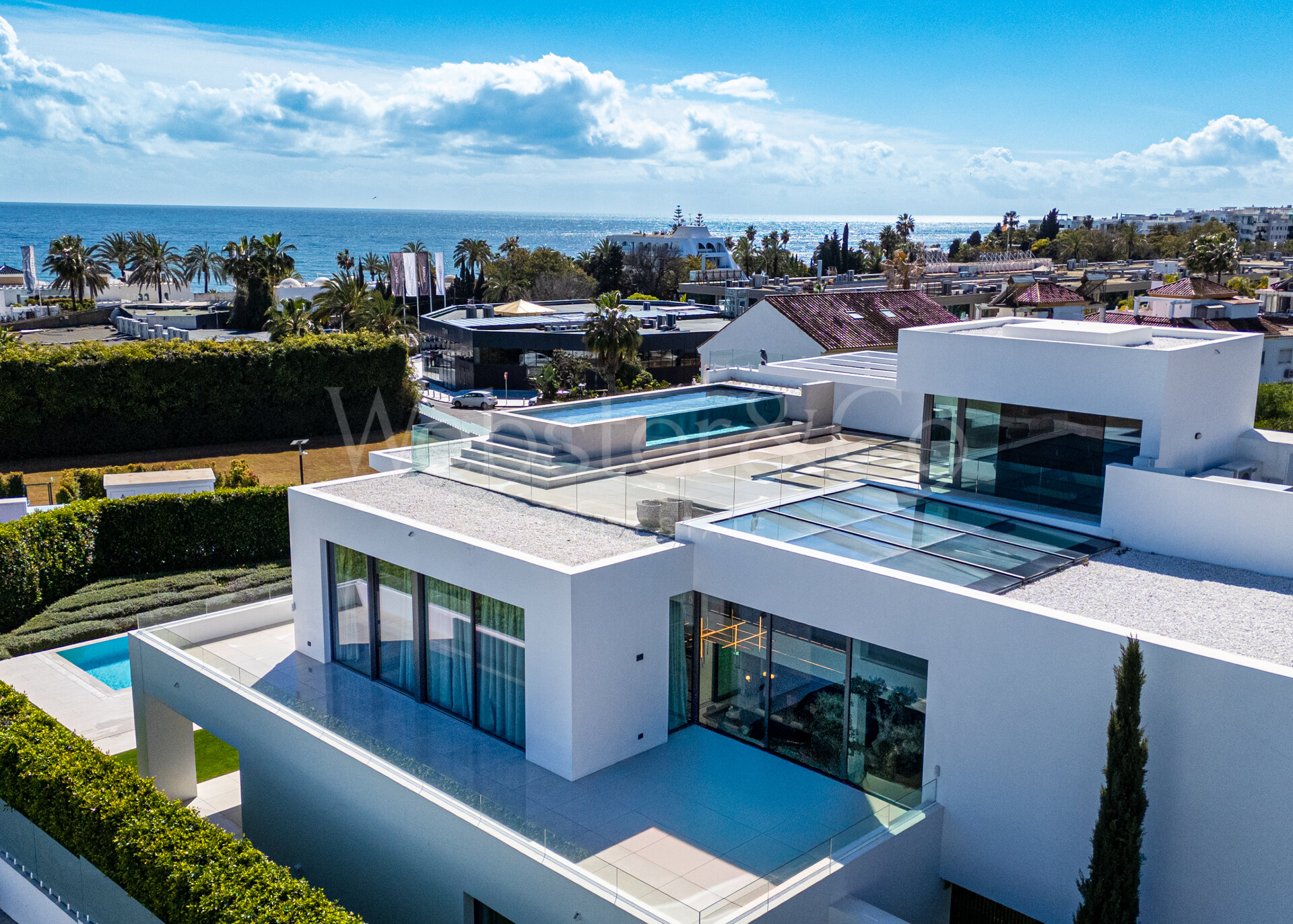 Villa Zero – Lujo moderno en la Milla de Oro