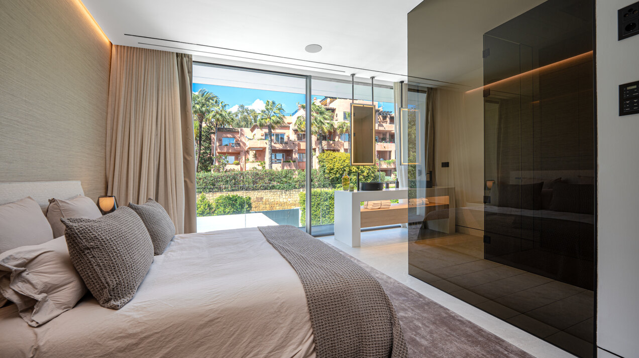 Sublimely elegant, modernistic 5 bed villa on the Golden Mile is perfect for those with impeccable style