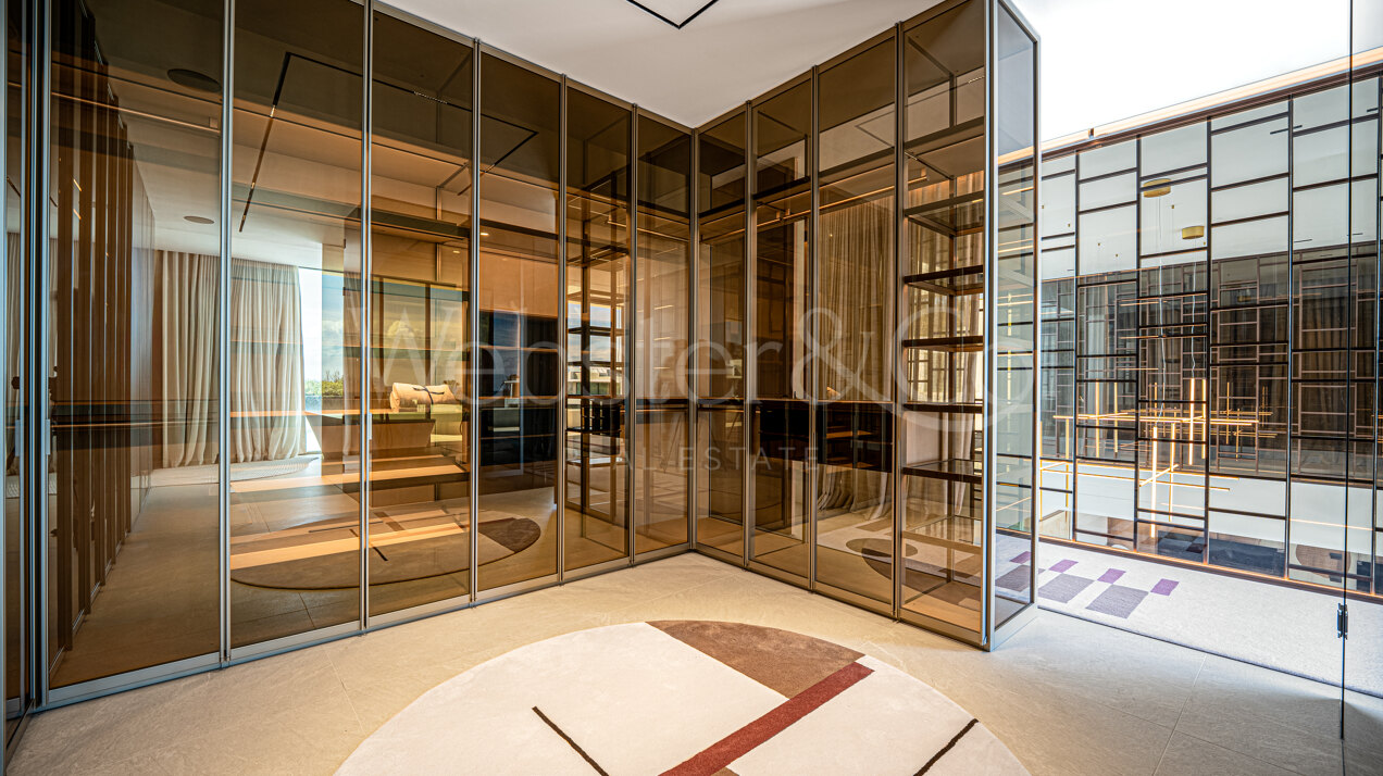 Villa Zero - Modern Luxury on the Golden Mile