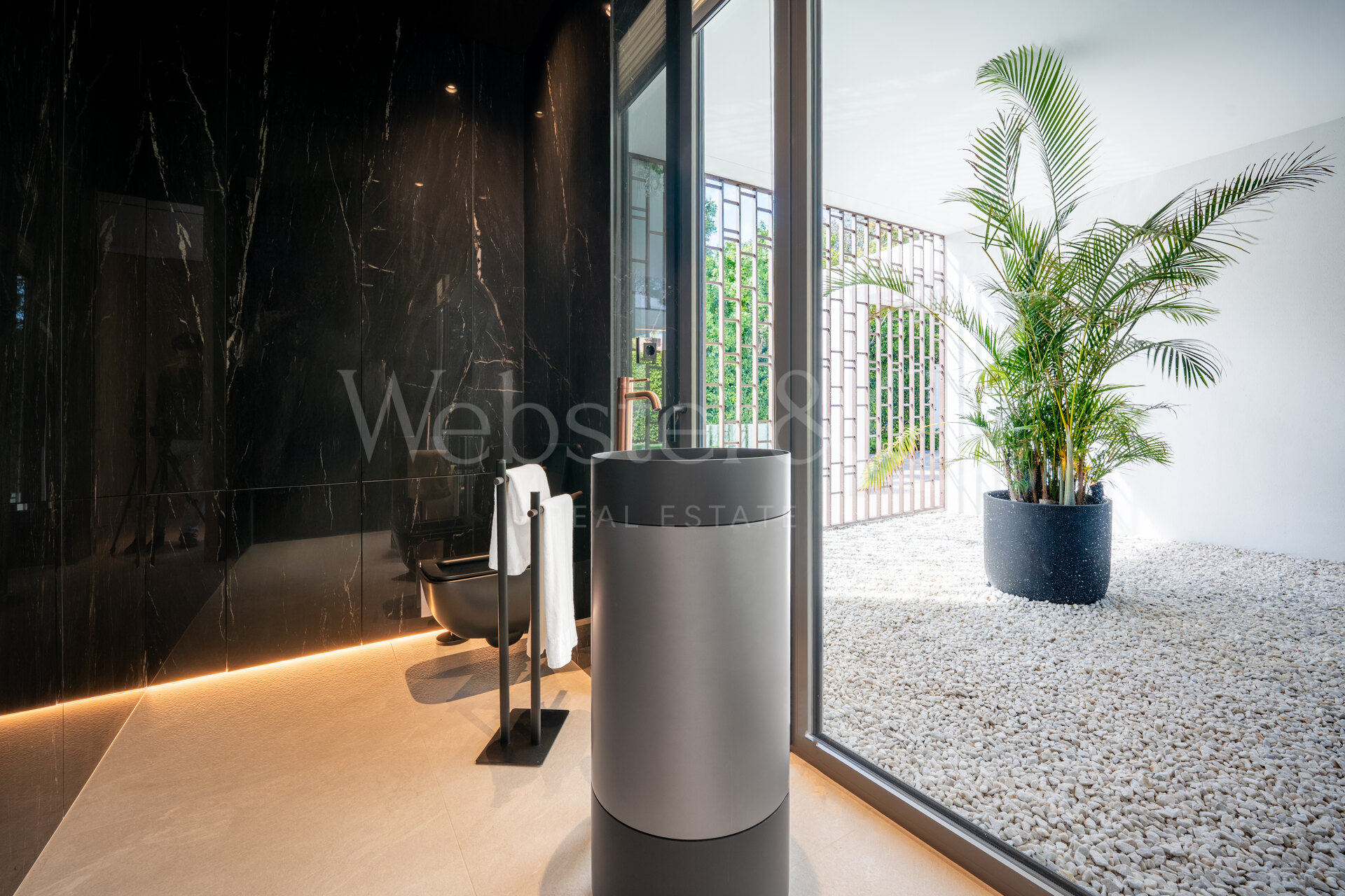 Villa Zero – Lujo moderno en la Milla de Oro