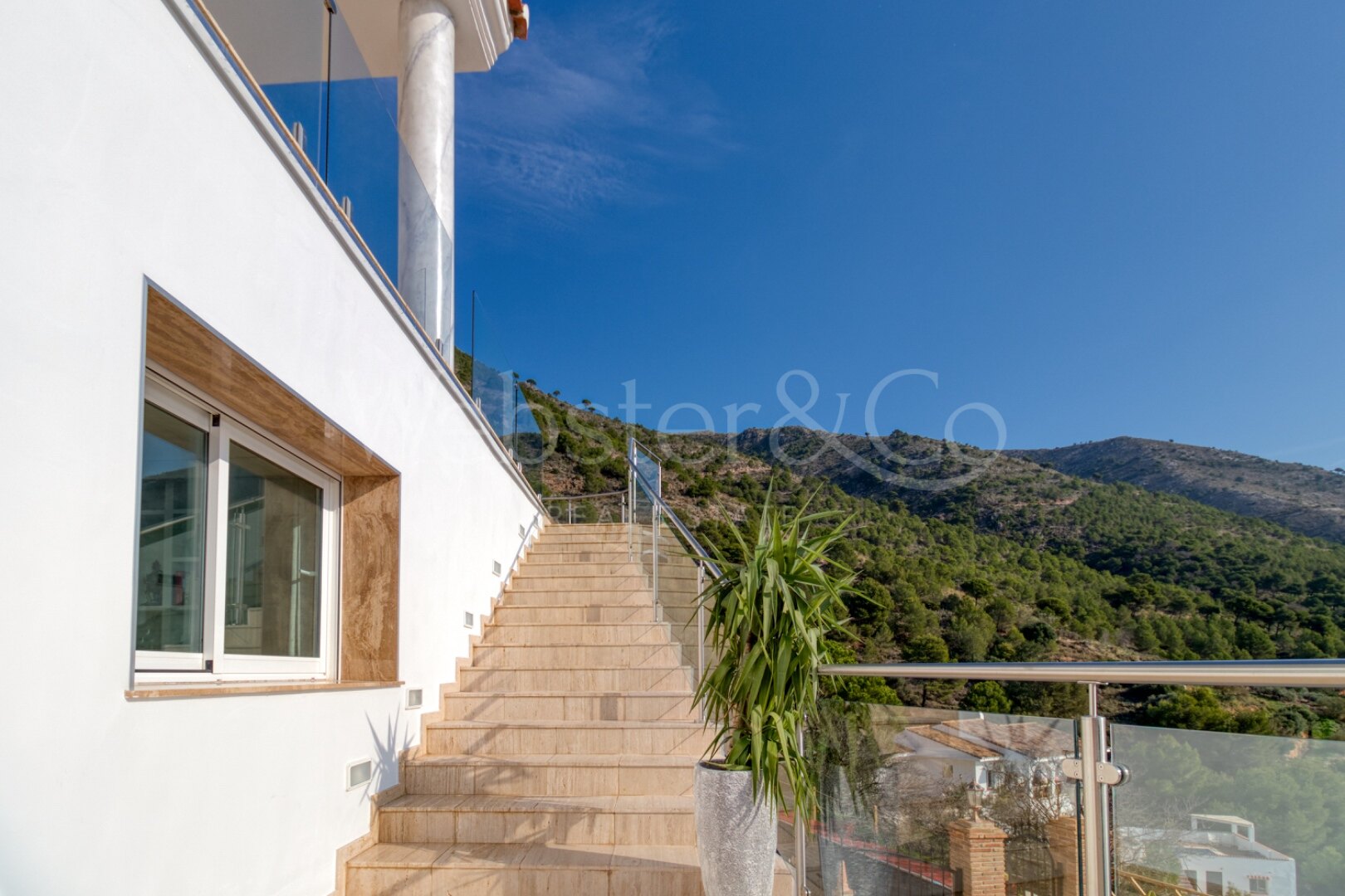 Villa Skyline - Grand Property Overlooking Mijas